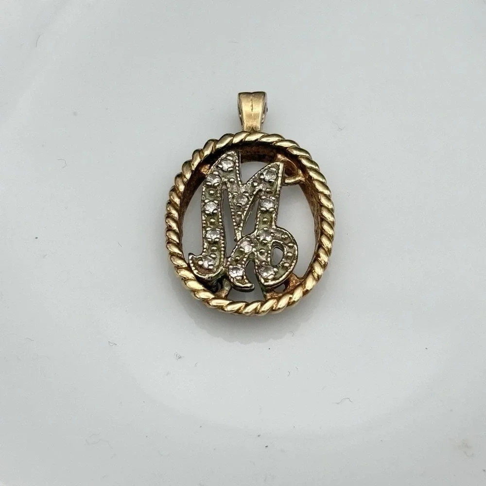 Estate 14K Yellow Gold and Natural Diamond Pendant Fancy Initial M 3.26g